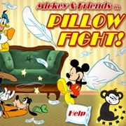 Микки и его друзья: Бой подушками